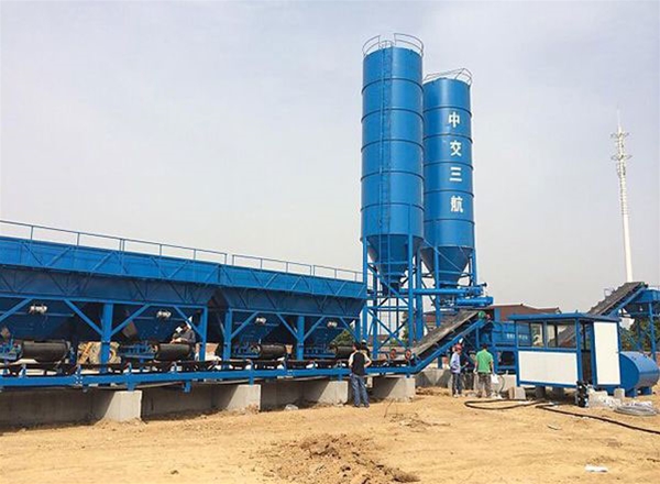 WDJ500型水穩(wěn)拌和站中交二航鎮江工地